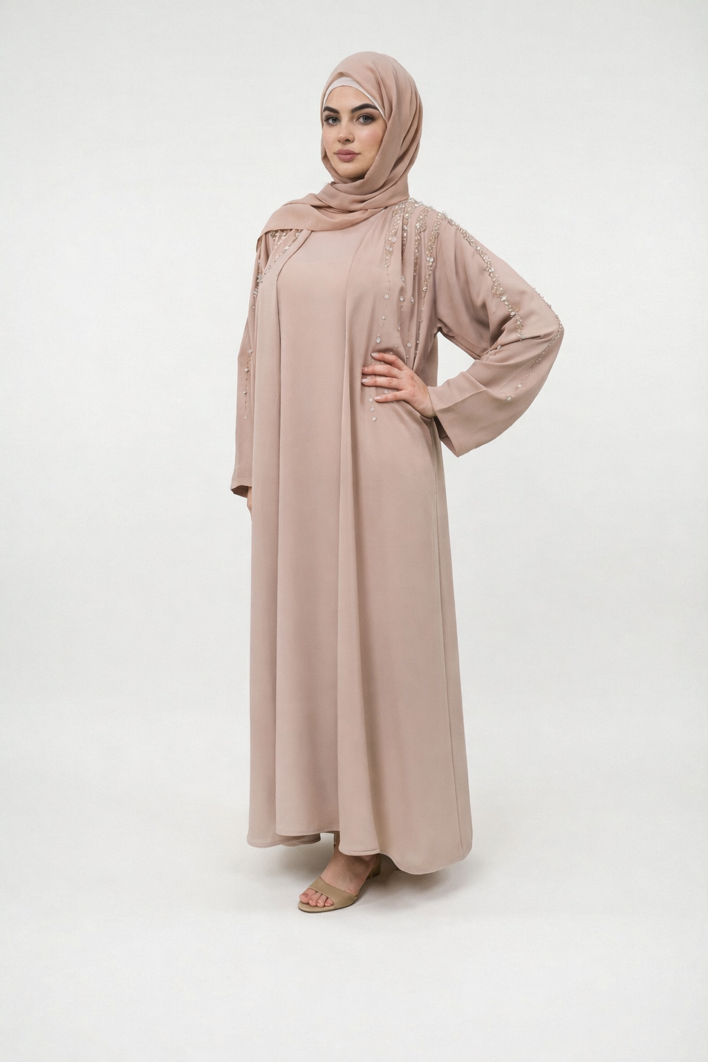Abaya Sultane Luxe Perles Beige Rosé — Collection Dubai